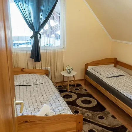 Forro Kutya Panzio B&B Szerencs